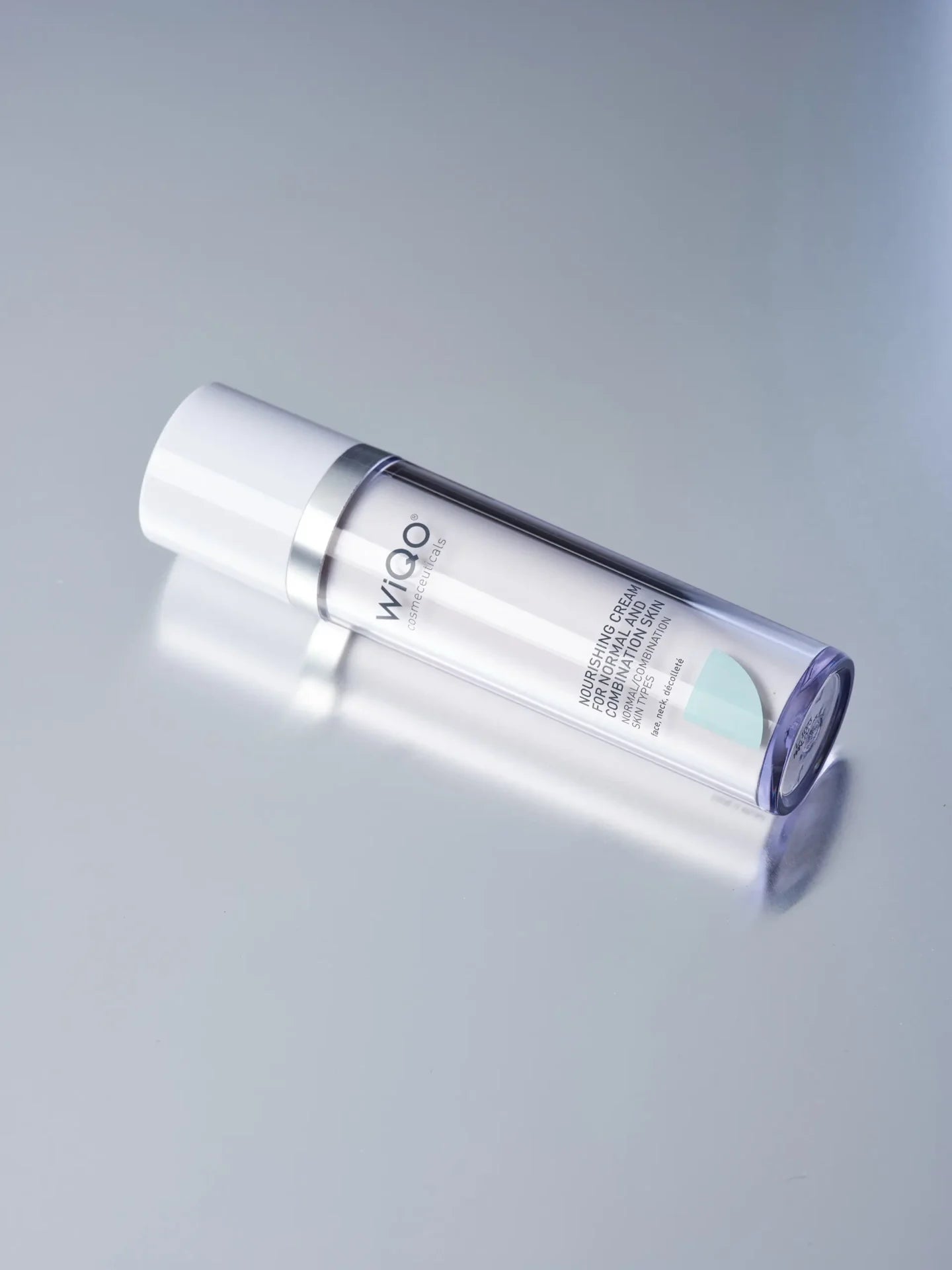 WiQo hydrating face cream with macadamia oil and peptides