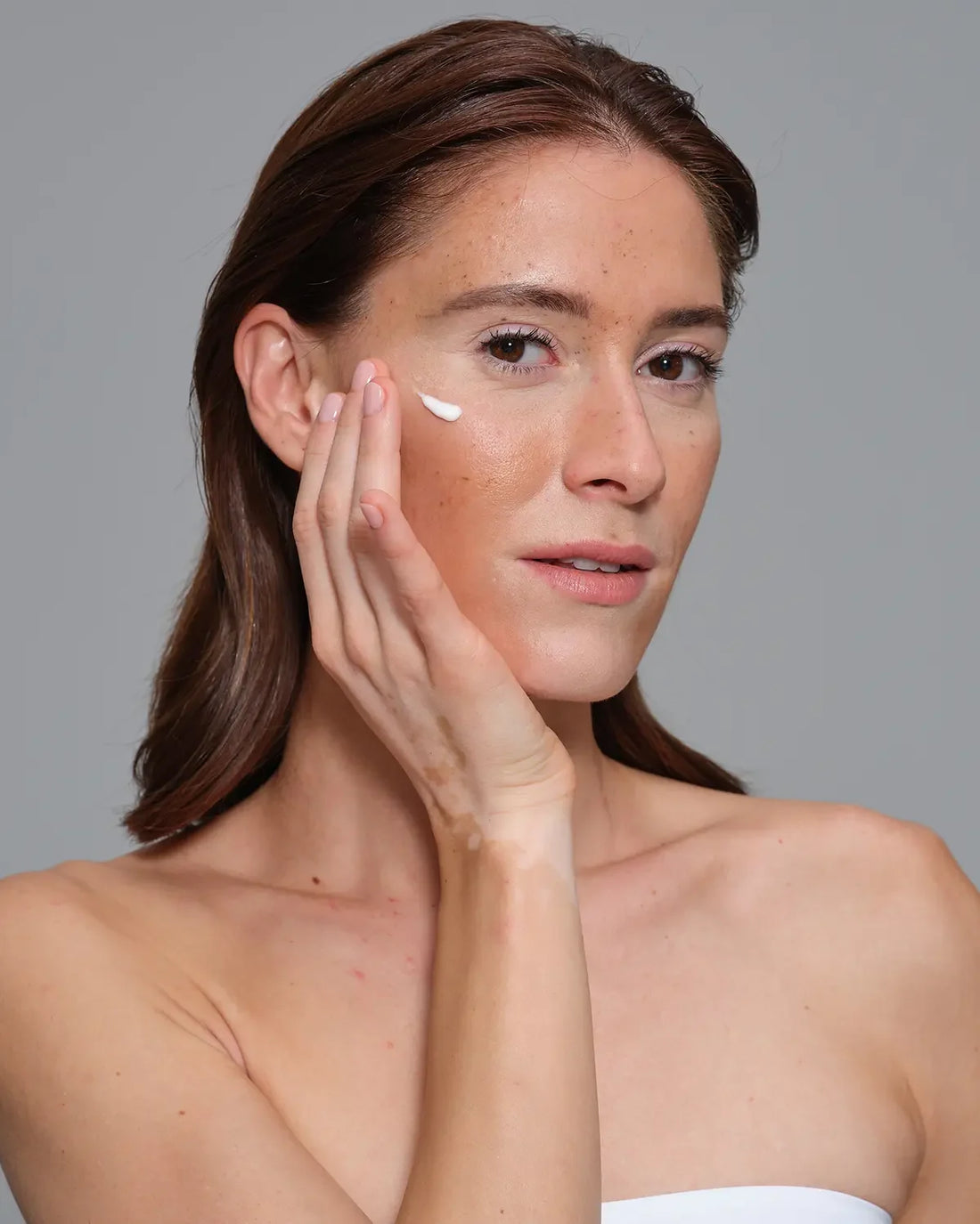Medical-grade WiQo moisturizer for normal and combination skin